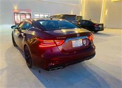 نيسان ماكسيما